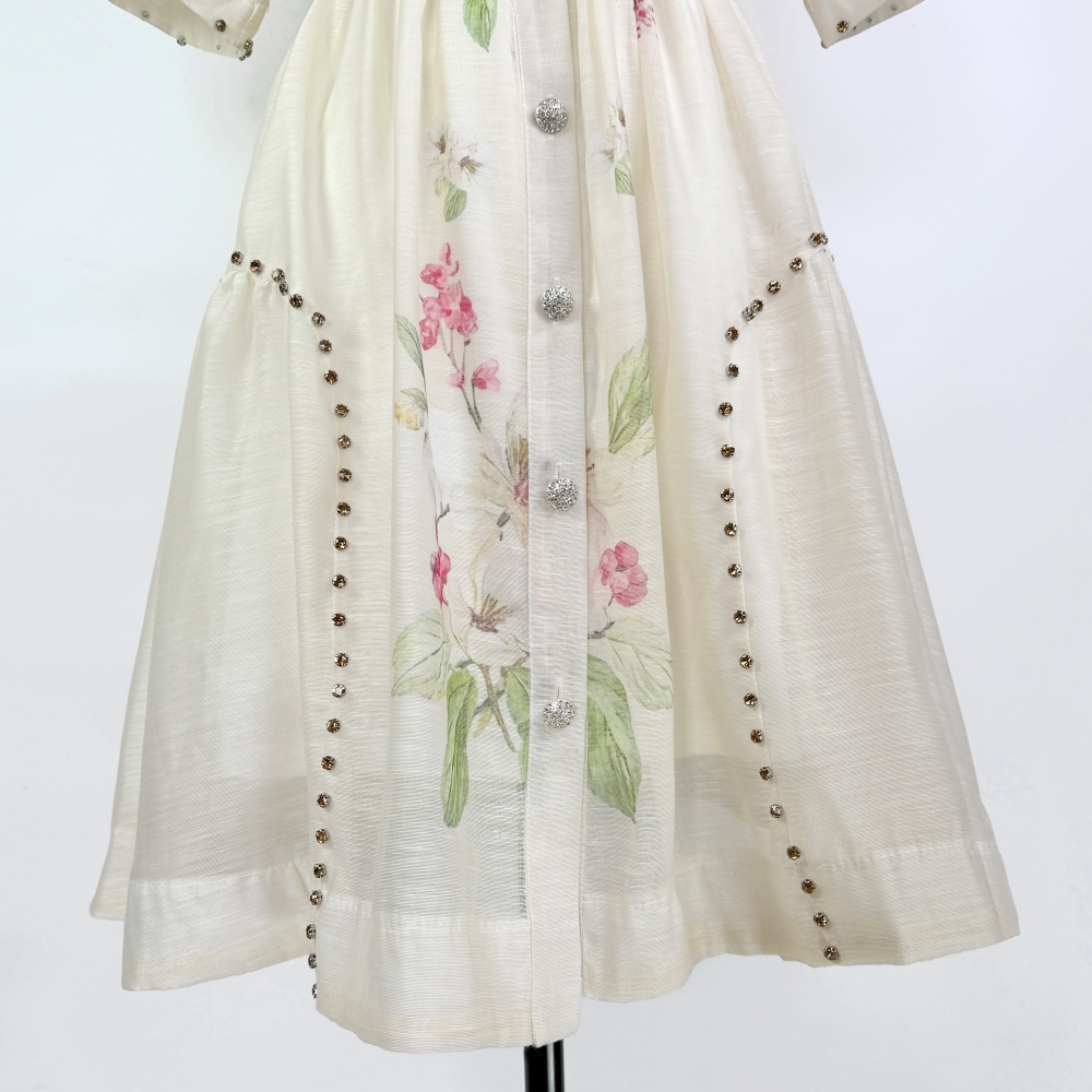 Slim pastoral style) T-back short sleeve rhinestone dress