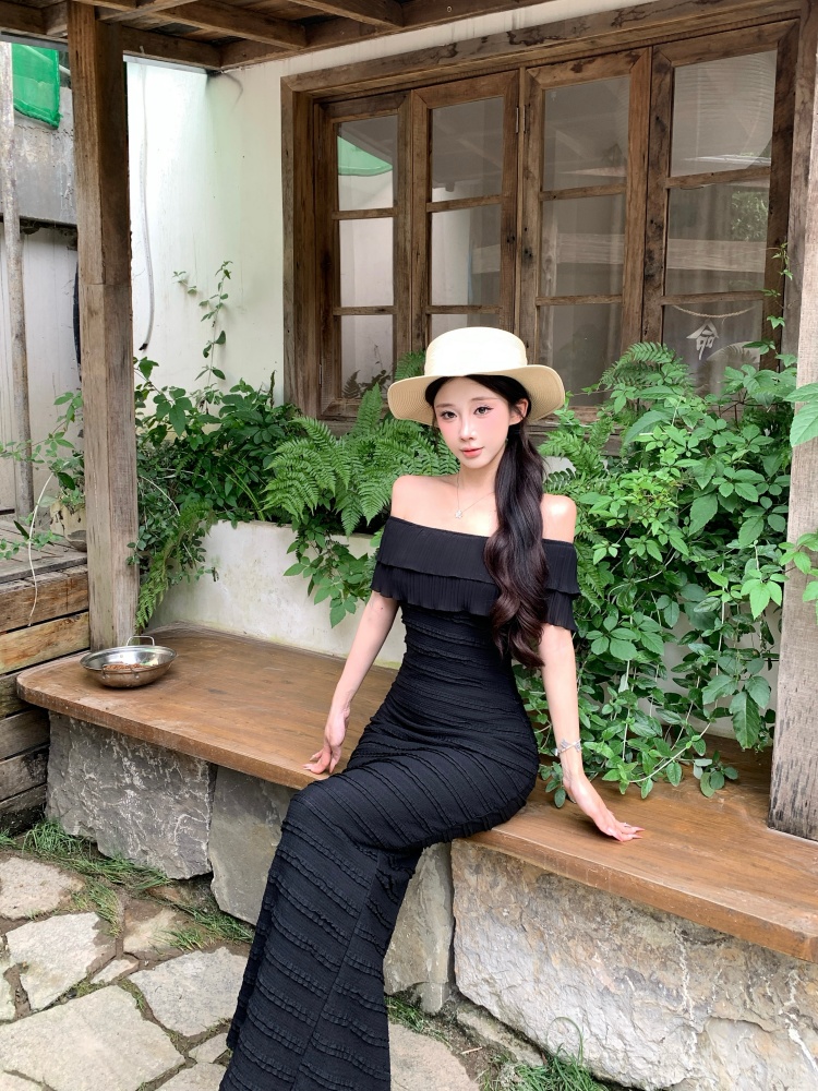 Slim flat shoulder vacation seaside long package hip dress
