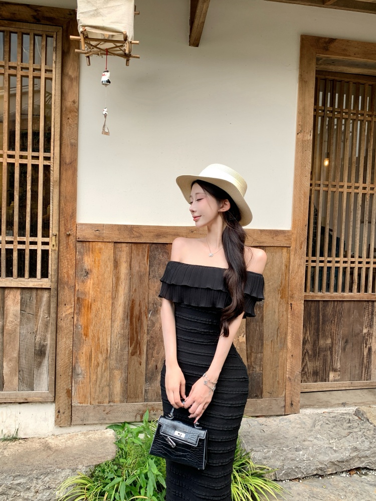 Slim flat shoulder vacation seaside long package hip dress