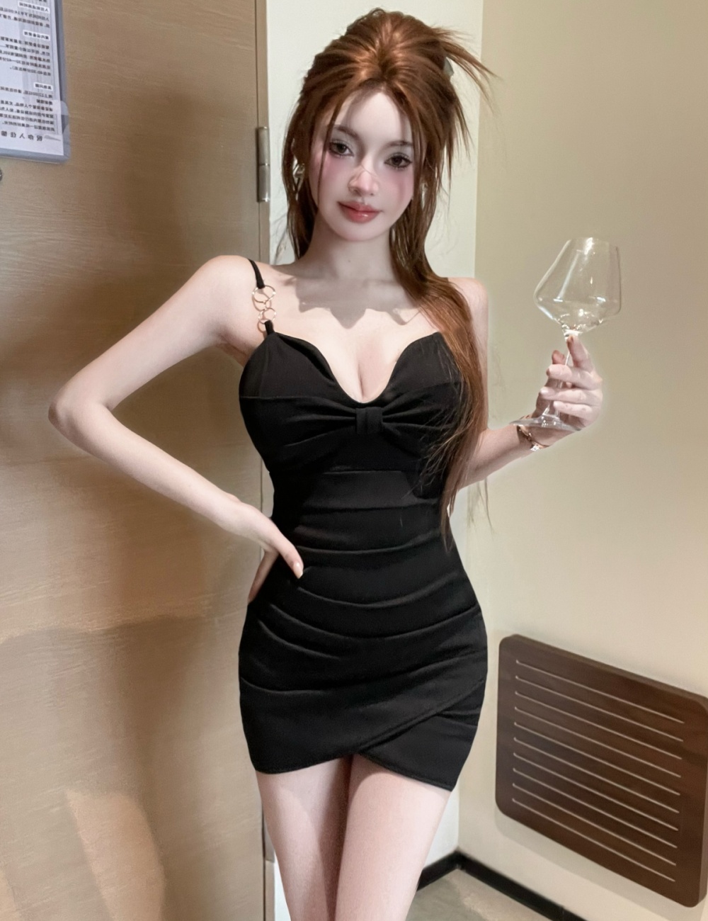 Package hip bottoming sling sexy short low-cut dress