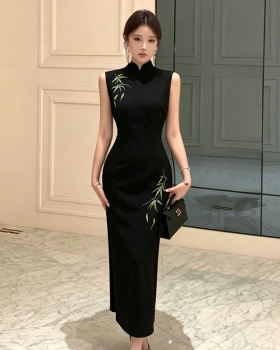 Retro embroidered summer slim dress