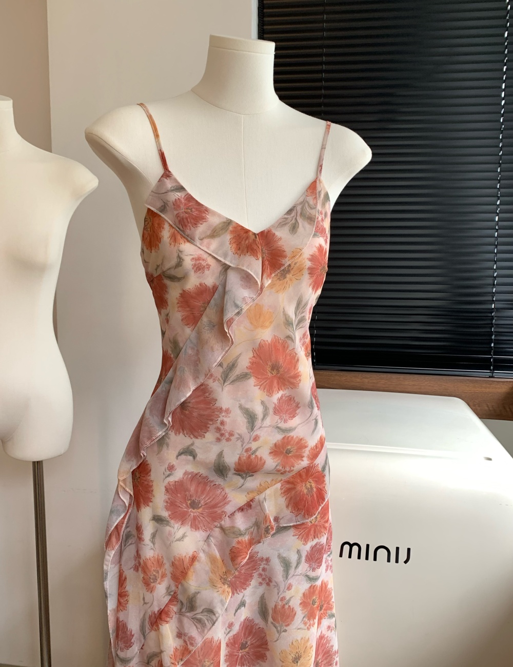 V-neck spring dress summer colors long dress for women