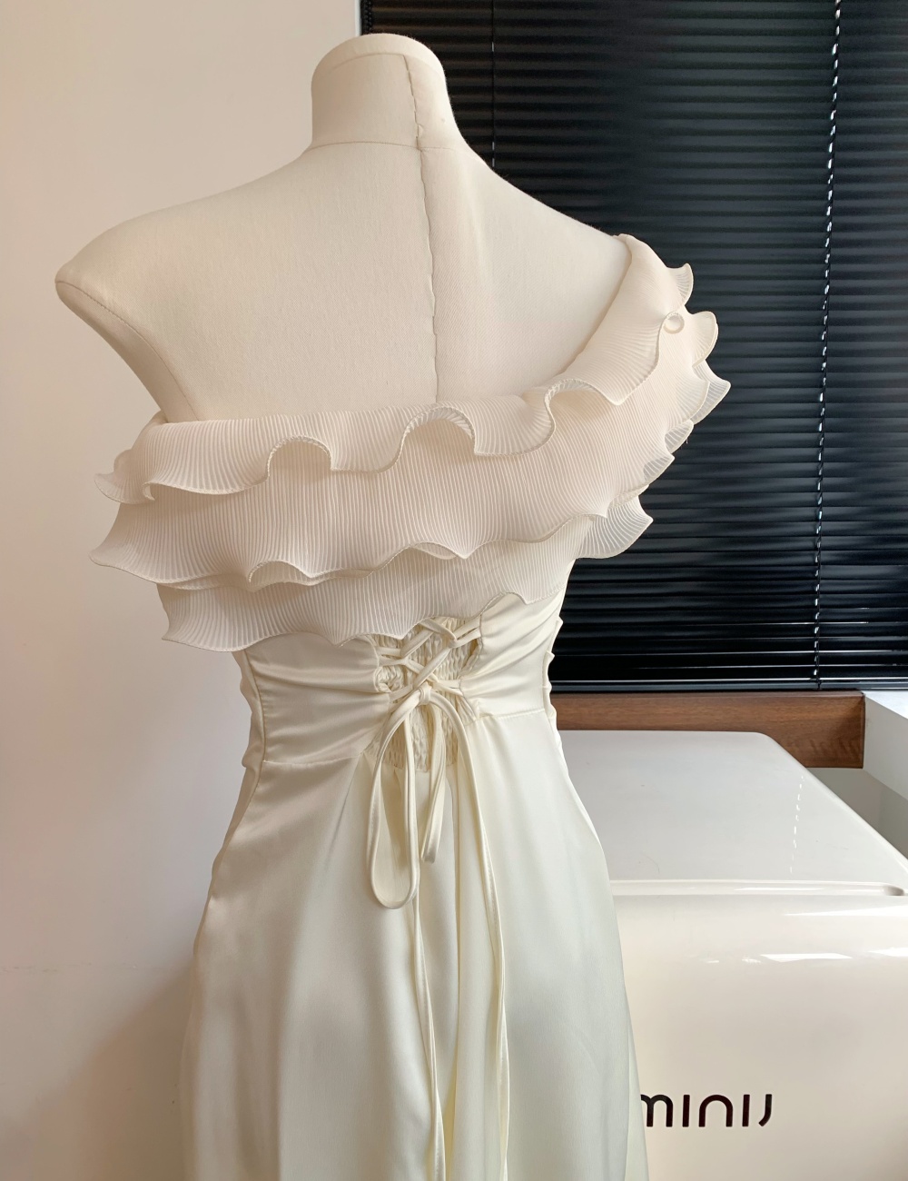 Flat shoulder formal dress long dress for women