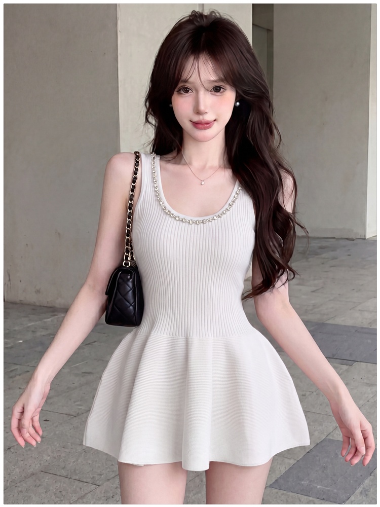 Short U-neck dress knitted rhinestone sleeveless dress