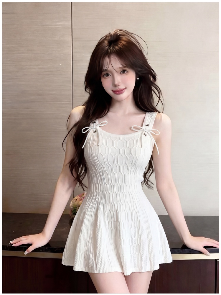 Knitted enticement T-back pinched waist sling dress