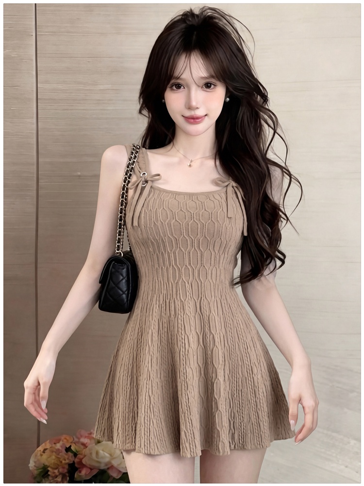 Knitted enticement T-back pinched waist sling dress