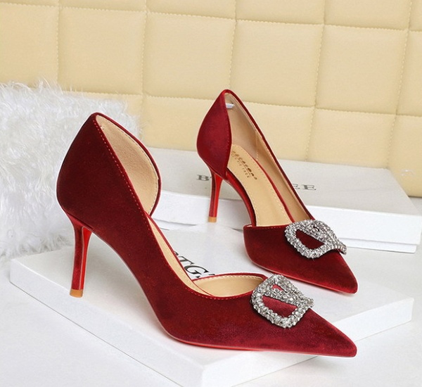 Pointed rhinestone shoes European style lazy shoes