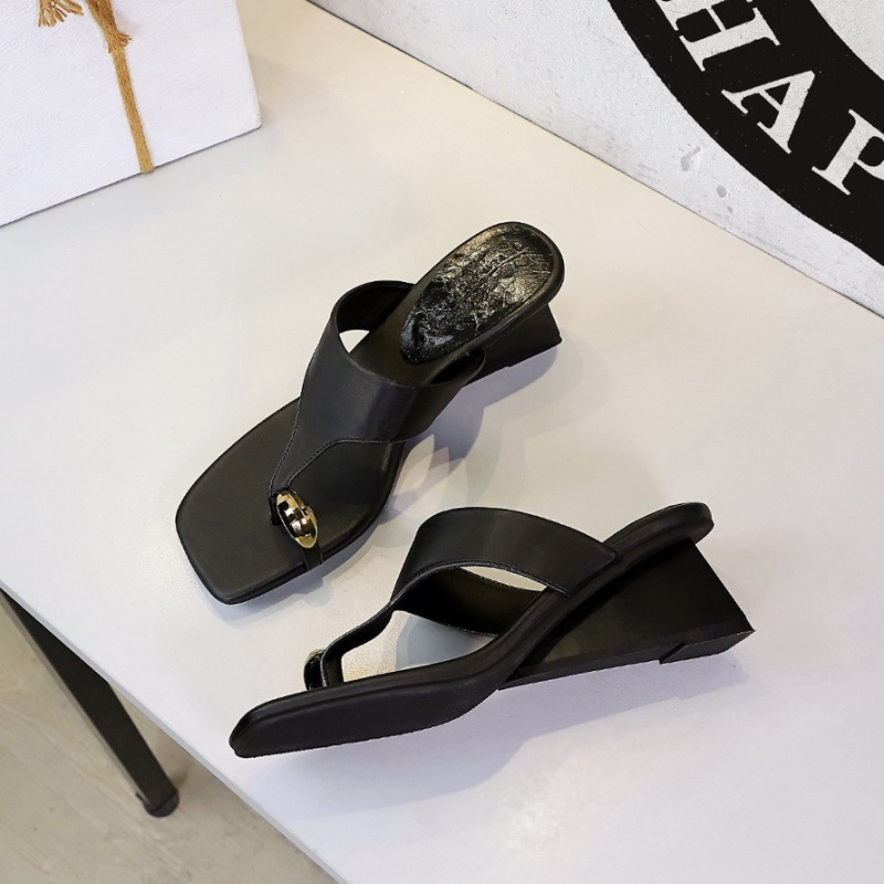 Square head flip-flops slipsole slippers for women