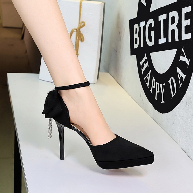 Banquet pointed black sandals rhinestone bow platform