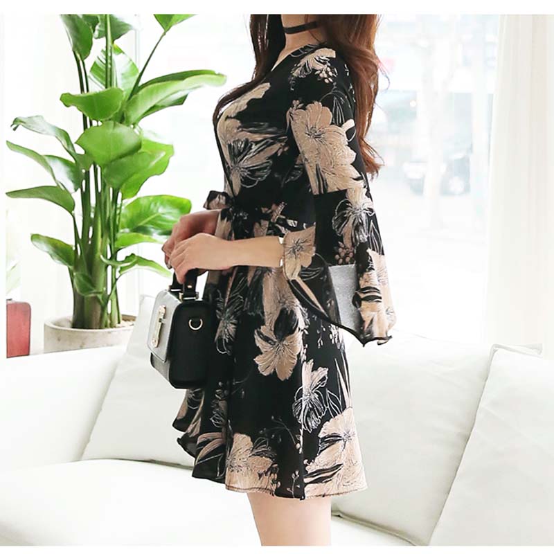 Retro trumpet sleeves dress A-line printing T-back for women