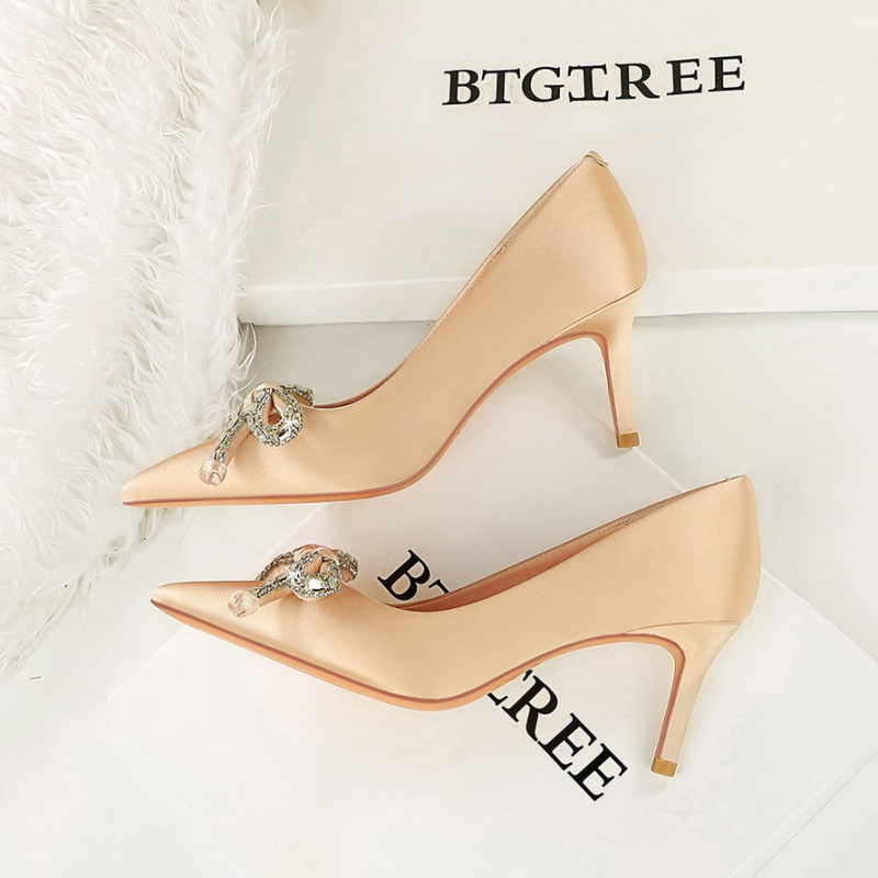 Bow champagne high-heeled shoes satin shoes
