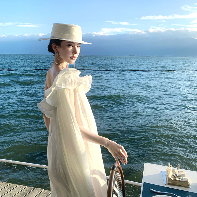 Seaside beautiful dress vacation long dress