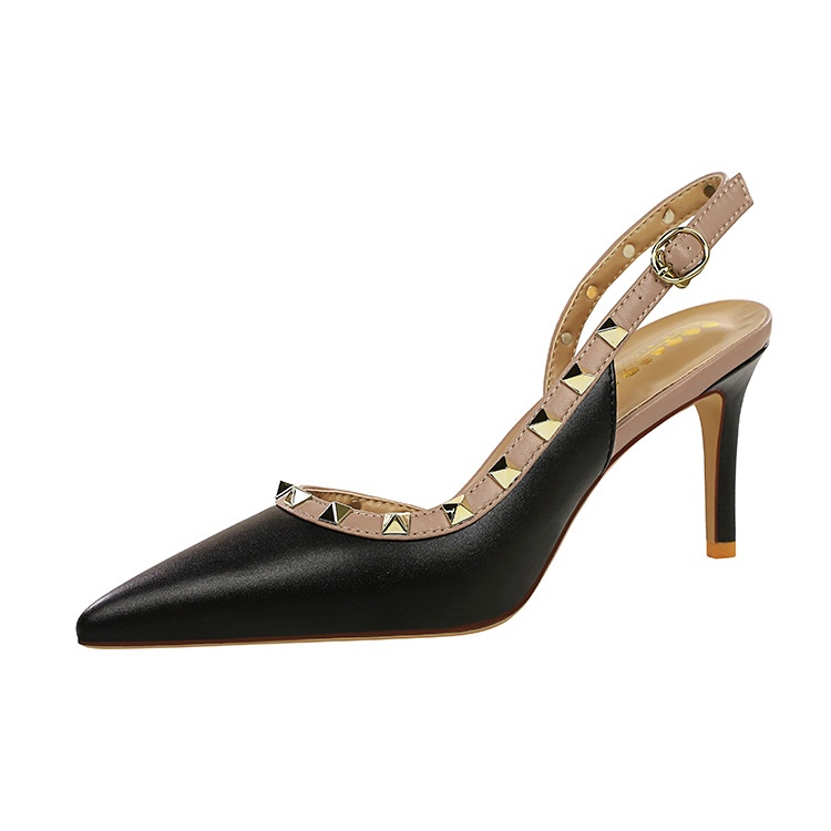 High-heeled cingulate pointed hollow rivet decoration shoes