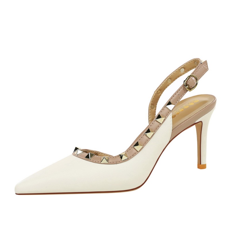 High-heeled cingulate pointed hollow rivet decoration shoes