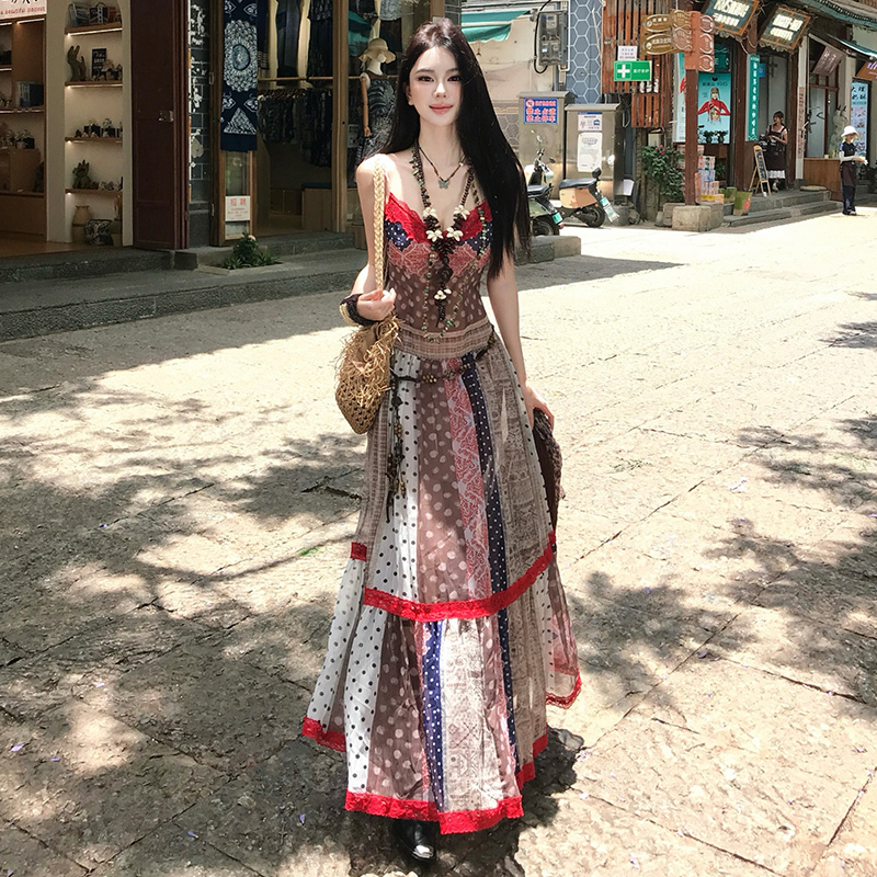 Niche vacation long dress retro sling dress for women