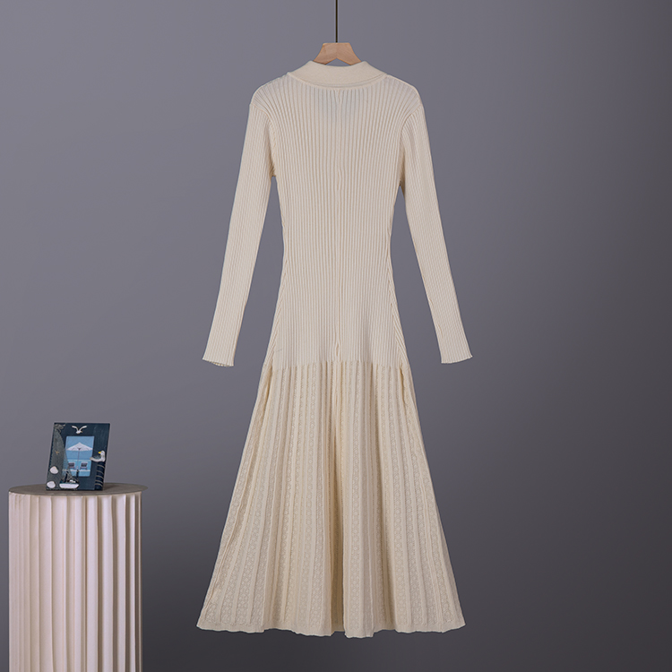 Winter knitted single-breasted European style dress