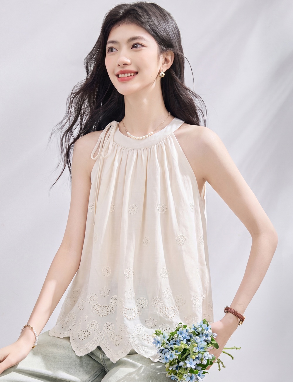Summer sleeveless shirt round neck small shirt for women
