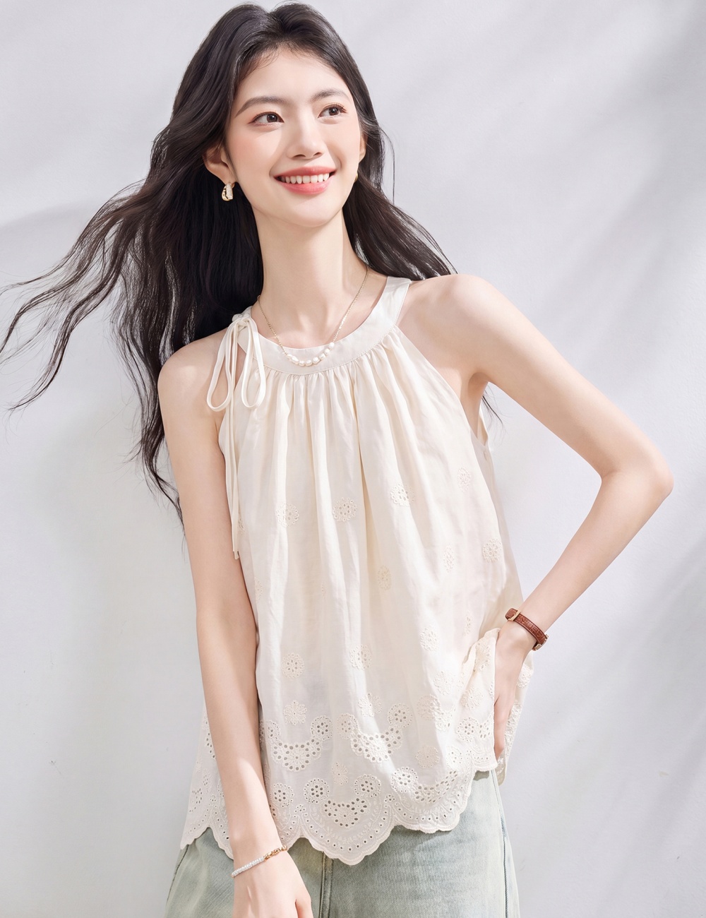 Summer sleeveless shirt round neck small shirt for women