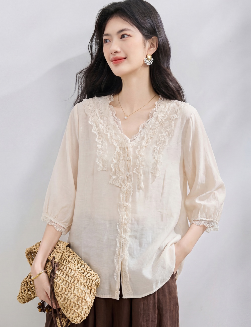 V-neck fungus summer small shirt long sleeve lace tops for women