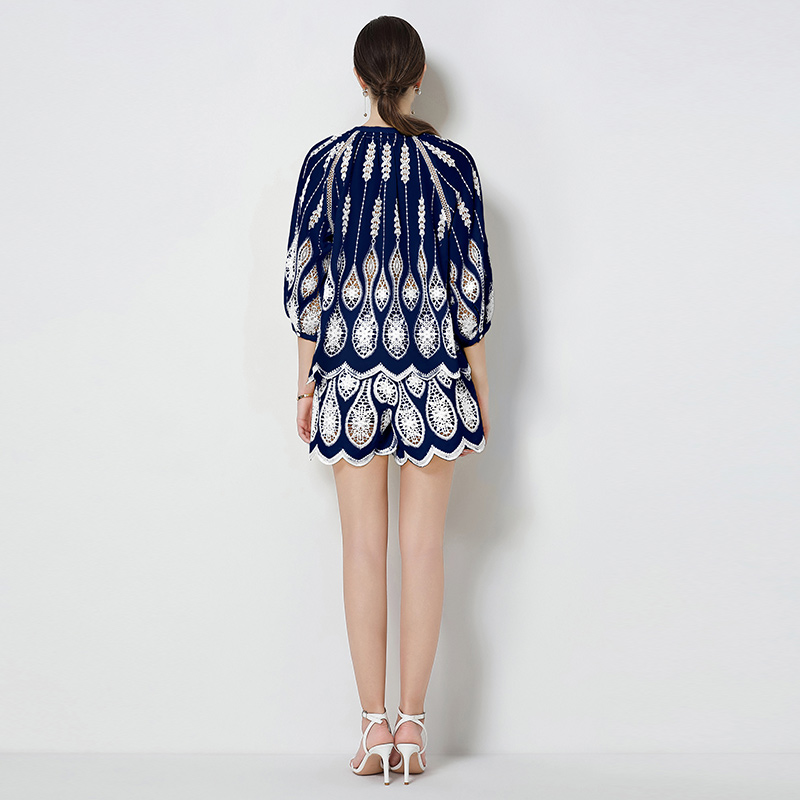 Chanelstyle hollow ladies tops a set