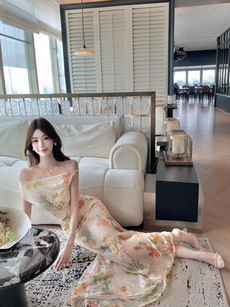 Pinched waist floral dress package hip vacation long dress