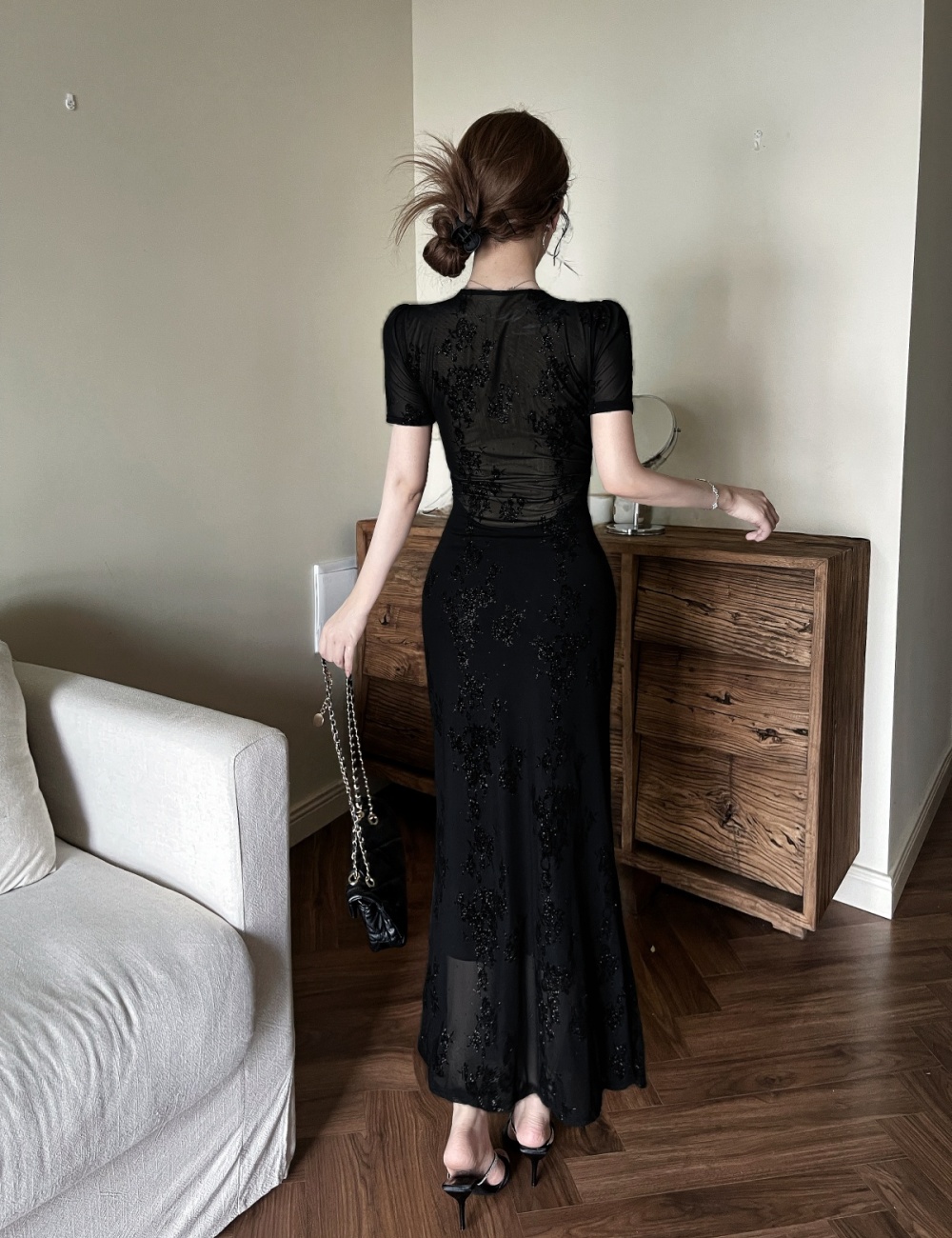 Black slim V-neck show high unique dress
