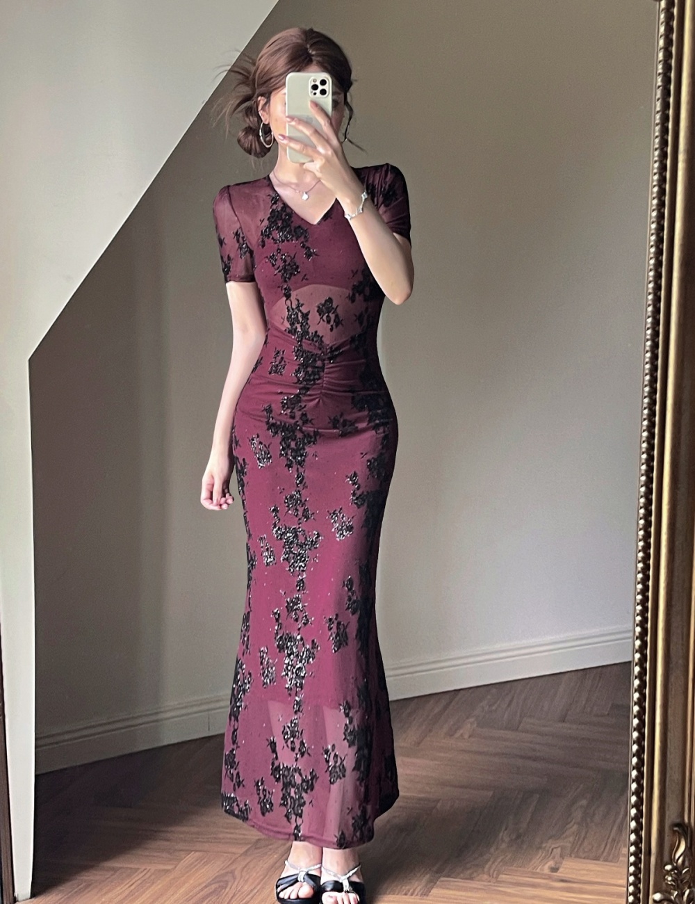 Black slim V-neck show high unique dress