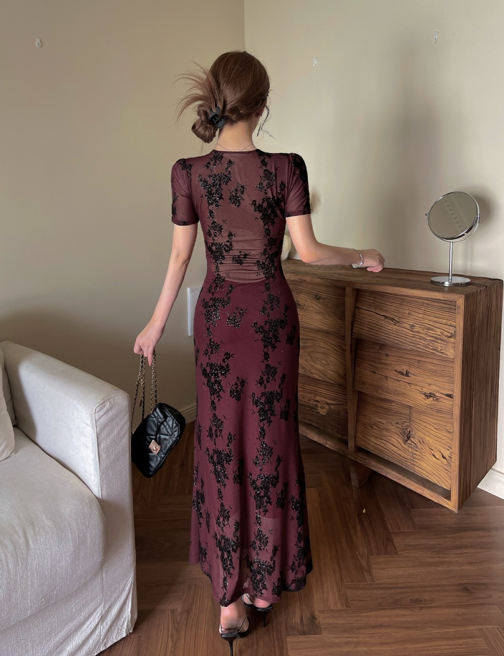 Black slim V-neck show high unique dress