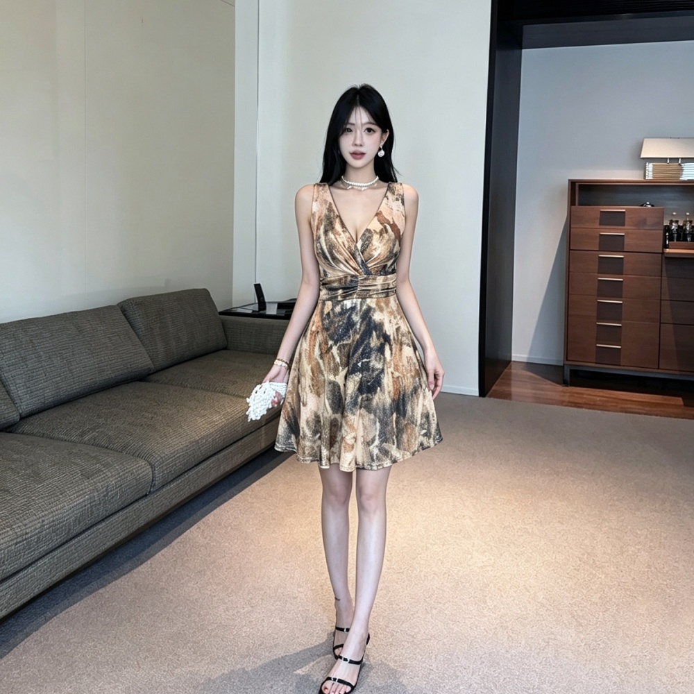 V-neck niche dress summer blooming vest for women