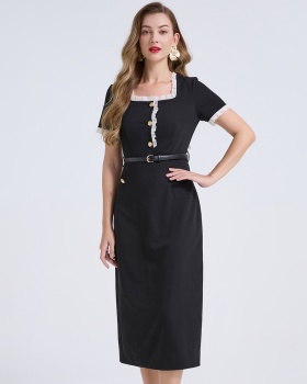 Lace commuting square collar high waist dress