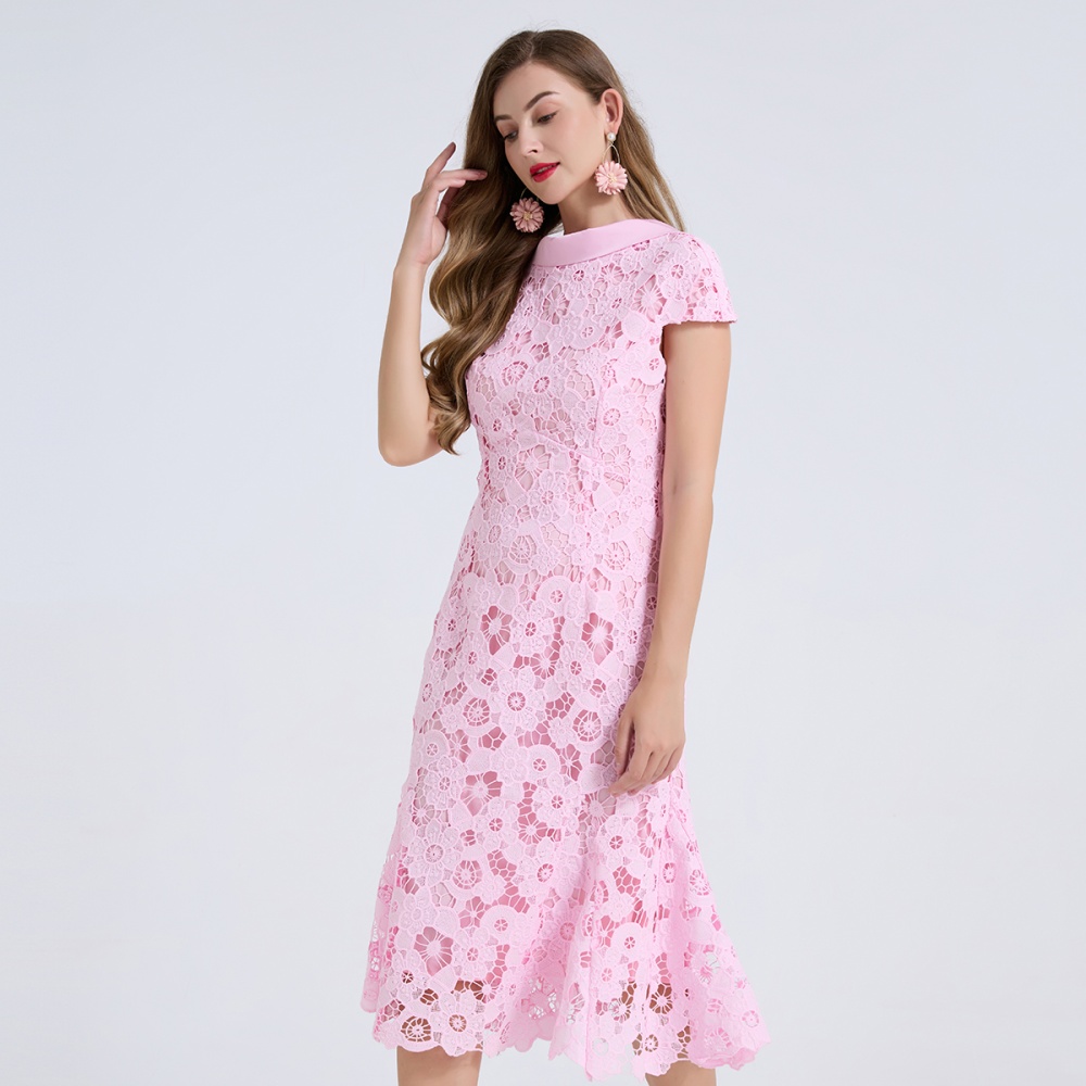 Pinched waist generous lapel lace simple dress
