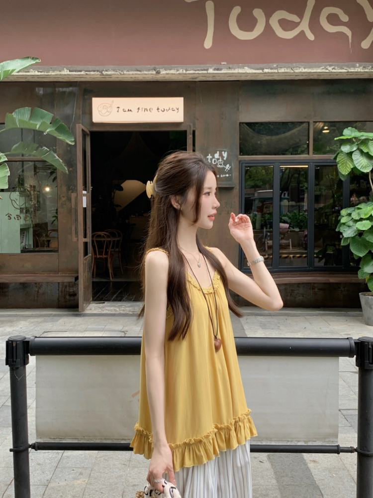 Small fellow lace vest sling tops for women