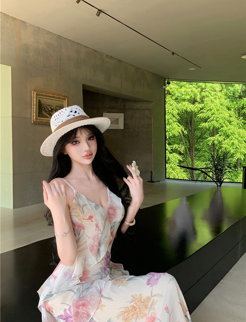 V-neck vacation retro long dress sling seaside pinched waist dress