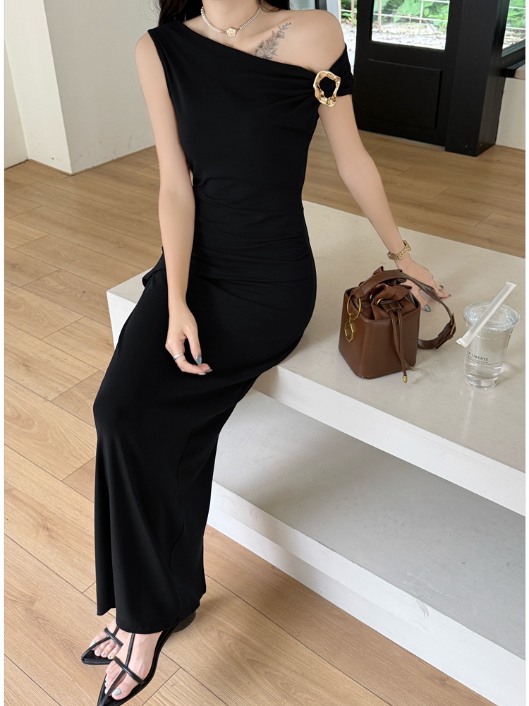 Pinched waist dress sloping shoulder long dress for women