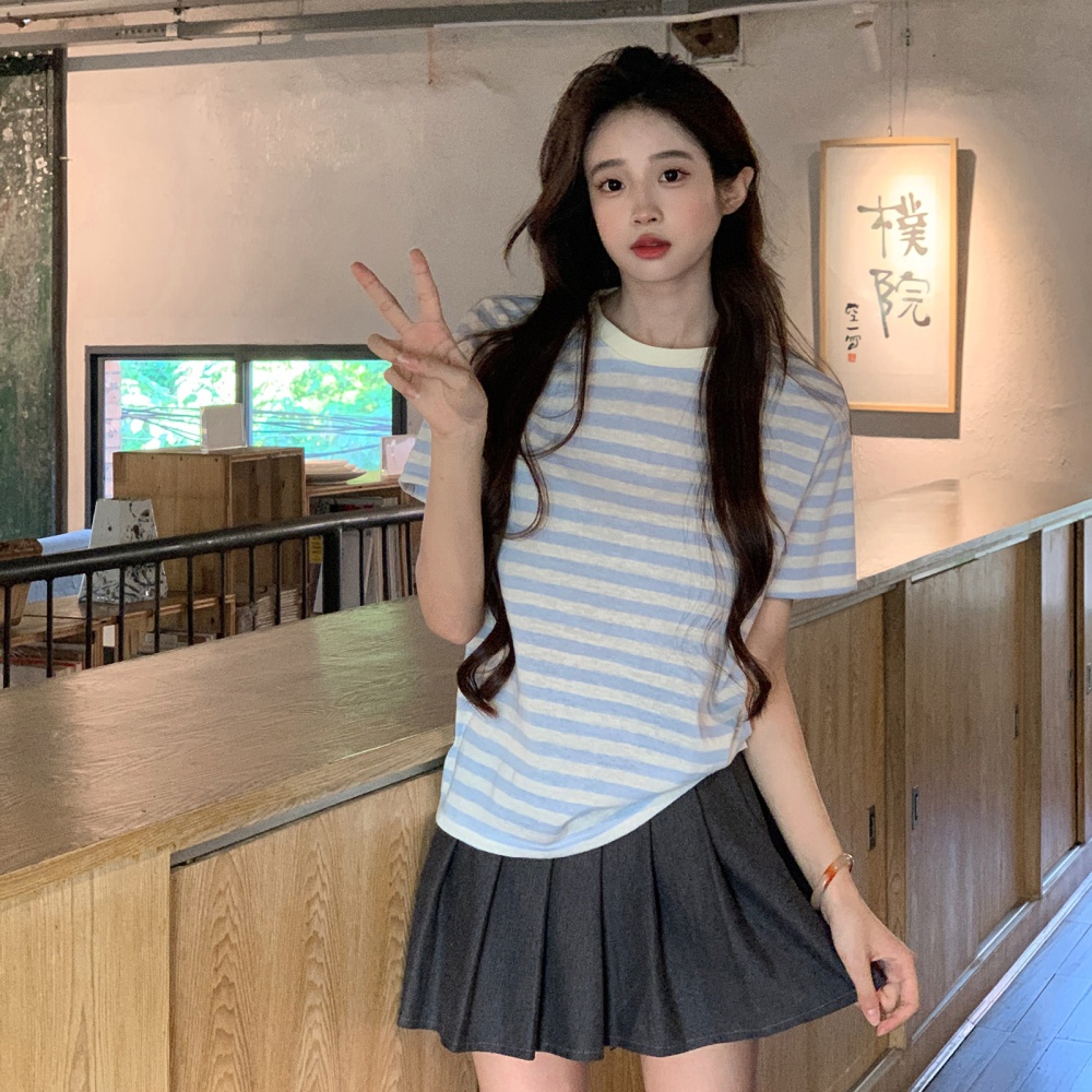 Round neck short embroidery T-shirt summer slim stripe tops