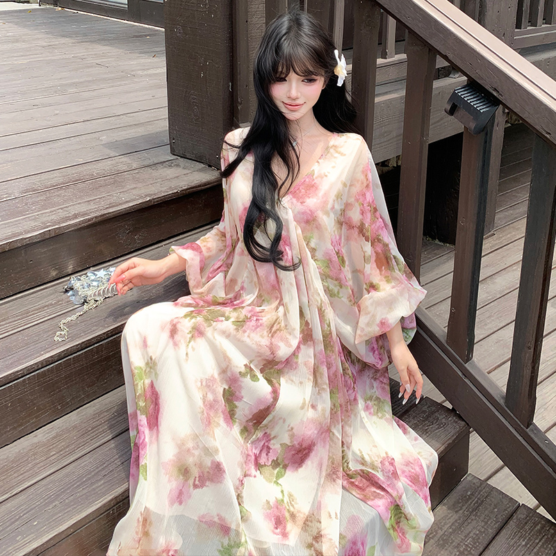 Seaside vacation tender floral loose V-neck dress for women