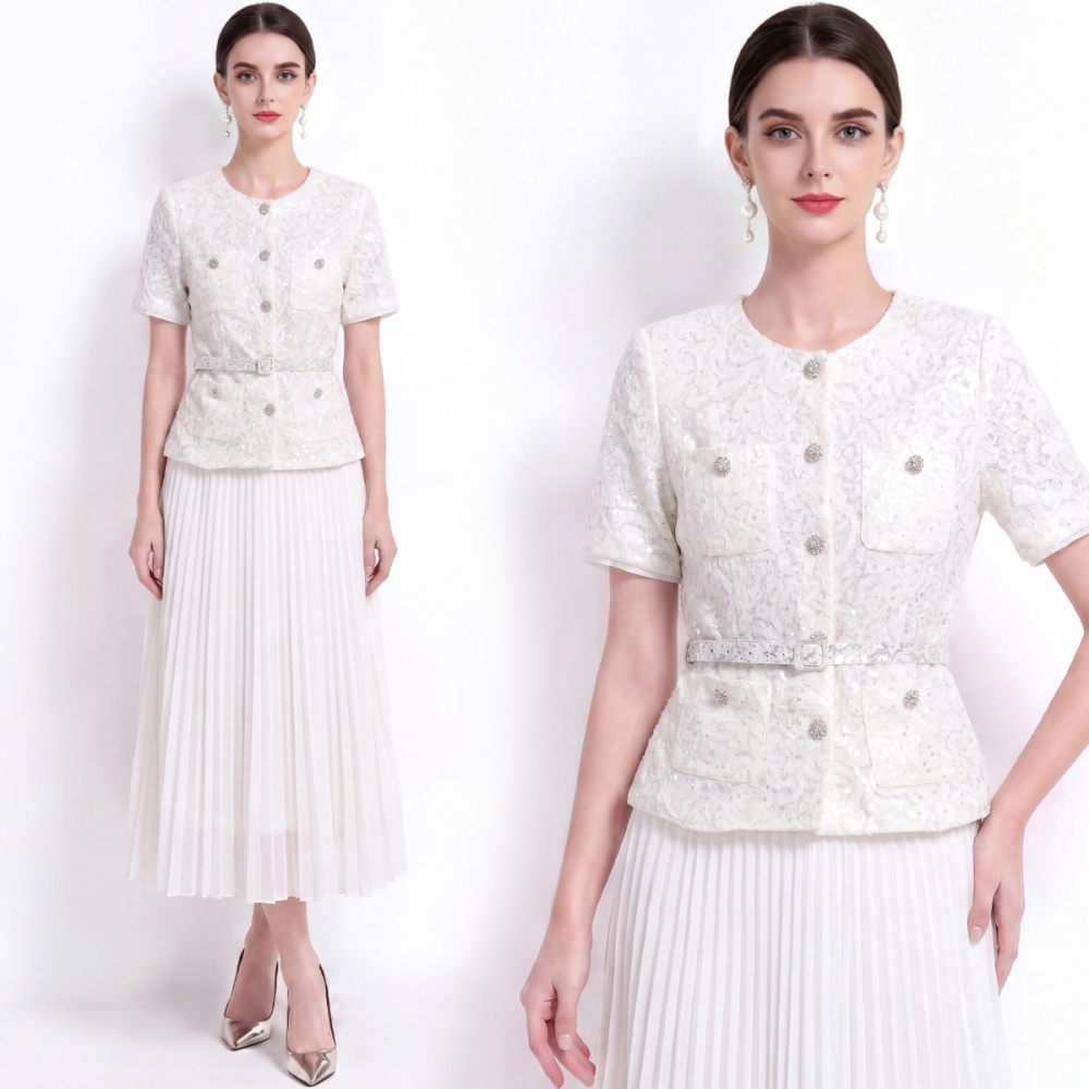 Round neck pinched waist chanelstyle dress