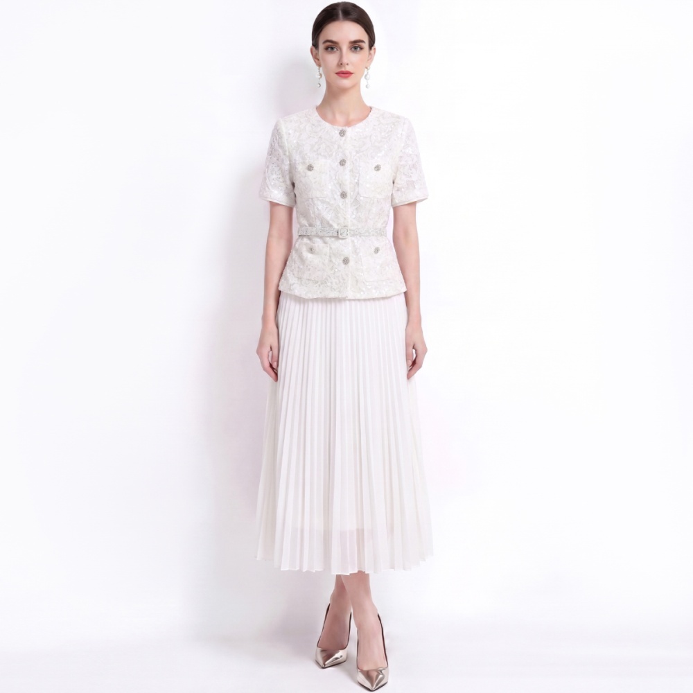 Round neck pinched waist chanelstyle dress