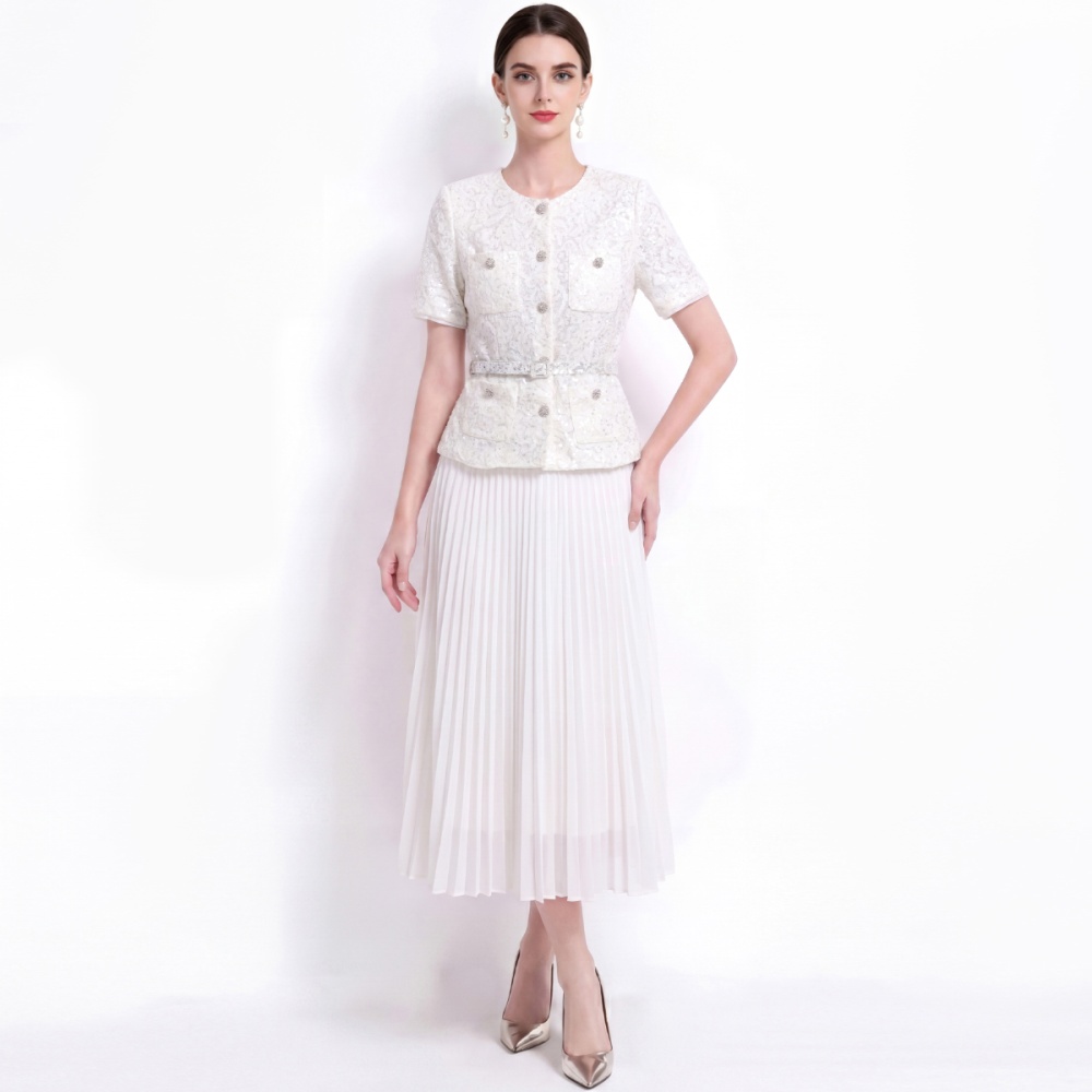 Round neck pinched waist chanelstyle dress