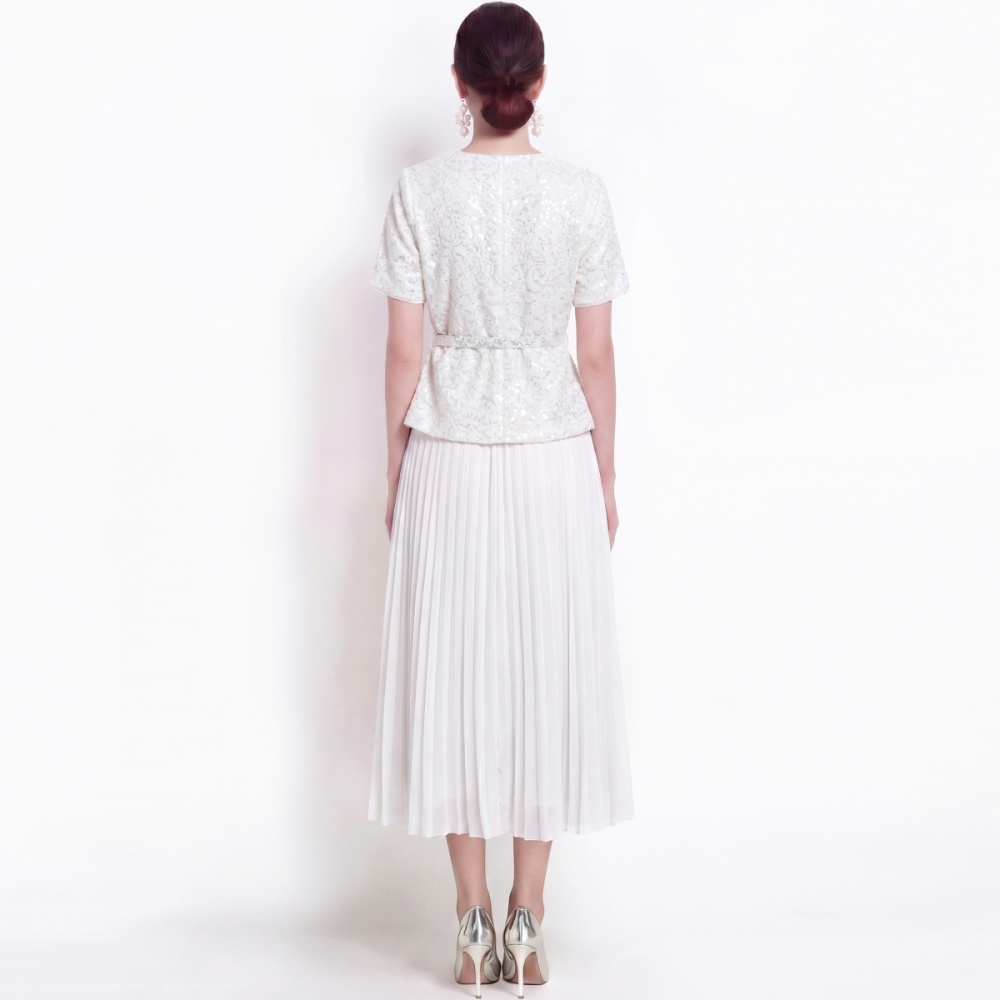 Round neck pinched waist chanelstyle dress