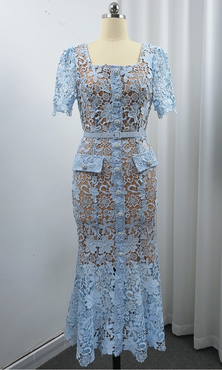 Short sleeve temperament Hepburn style slim hollow dress