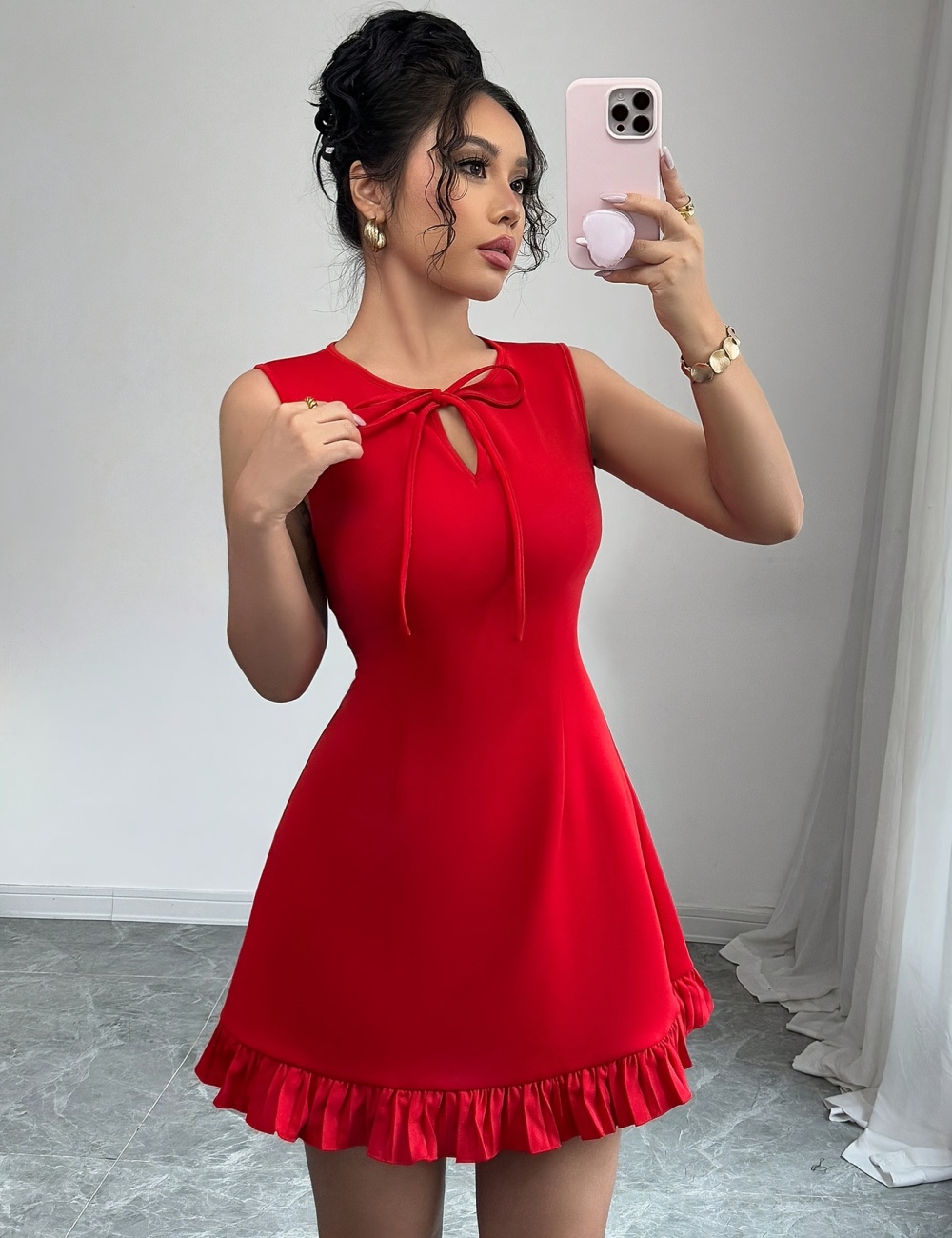 Slim mixed colors round neck lotus leaf edges bow dress