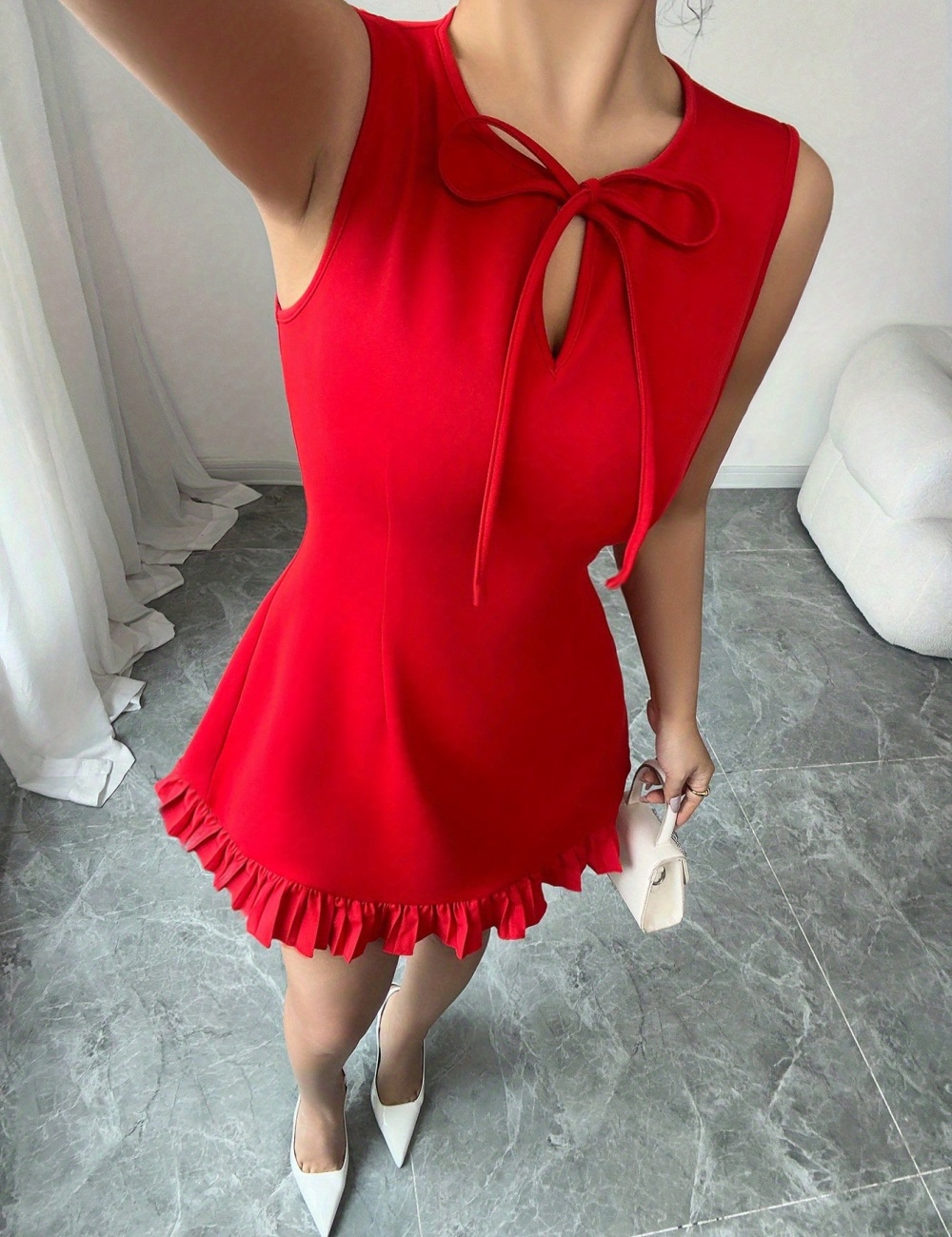 Slim mixed colors round neck lotus leaf edges bow dress