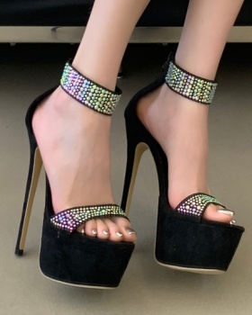 Catwalk sandals fashion platform for women