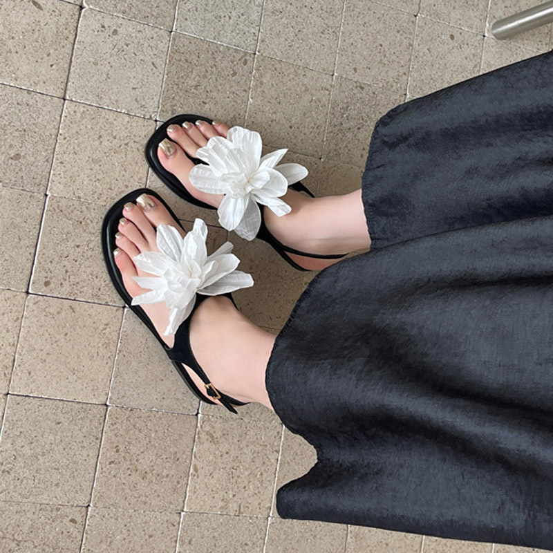 Niche summer shoes flowers fashion flattie for women