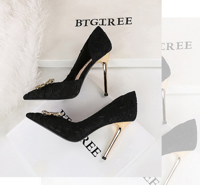 Hollow France style lazy shoes tender wedding shoes