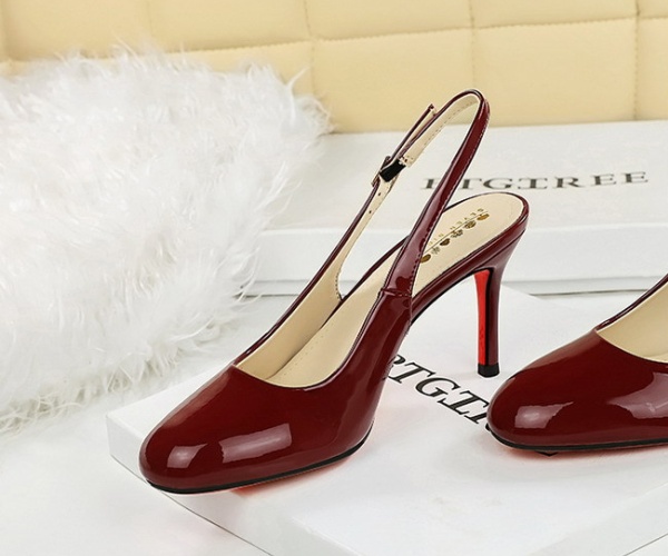 France style low shoes round patent leather stilettos