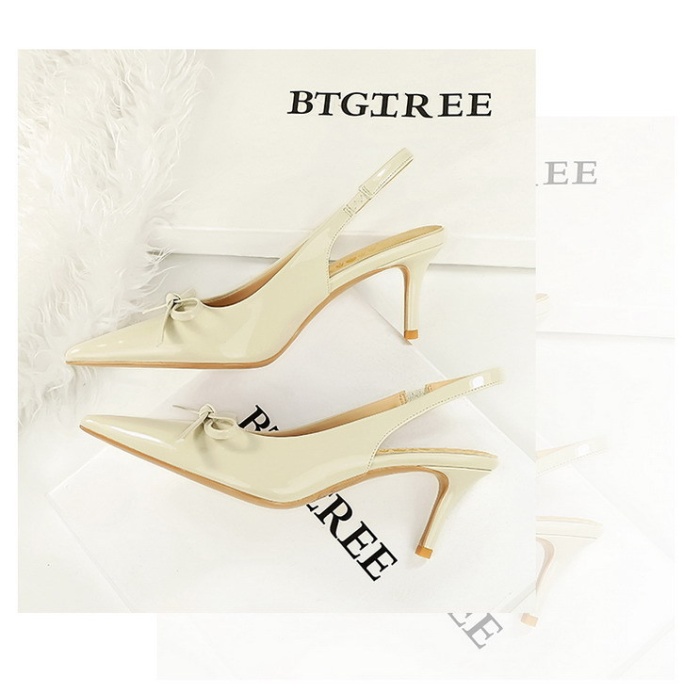 Fashion fine-root pointed patent leather sandals