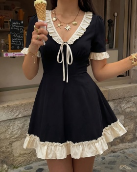V-neck romantic mixed colors A-line frenum dress