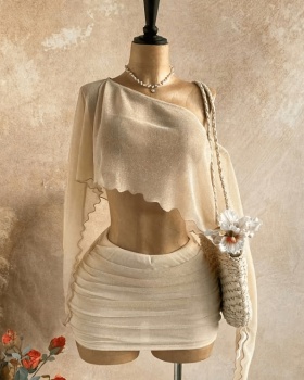 Long sleeve perspective skirt sloping shoulder tops
